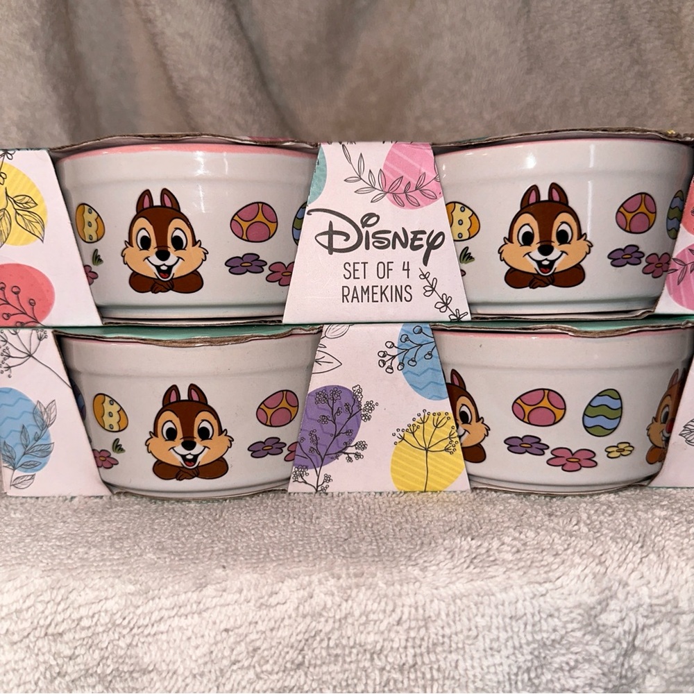 Disney chip n dale Easter ramekins it’s a set of 4.
